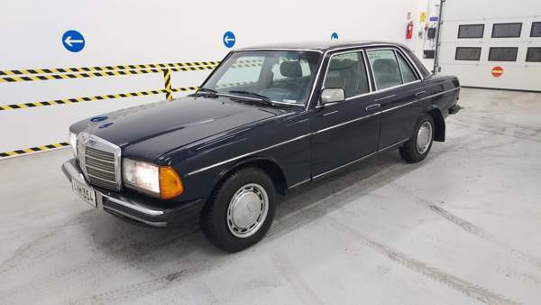 Mercedes-Benz 240 Seinäjoki - valokuva 1