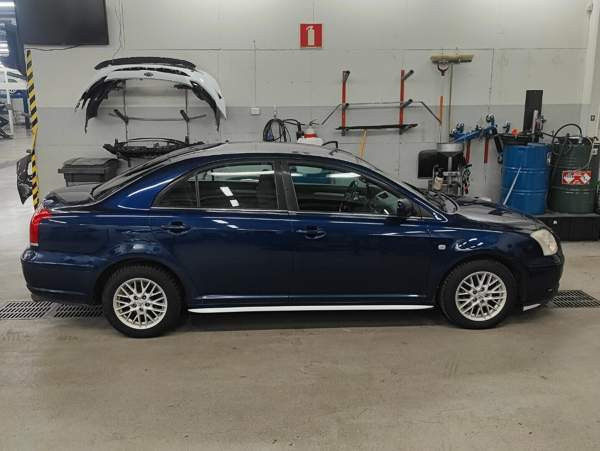 Toyota Avensis Kempele - valokuva 1