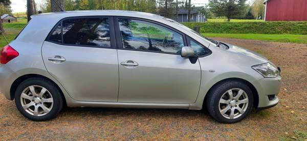 Toyota Auris Kannus - photo 4