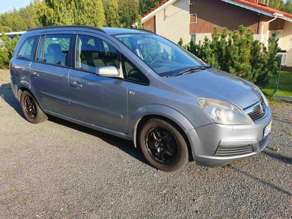 Opel Zafira Jyvaeskylae - photo 1