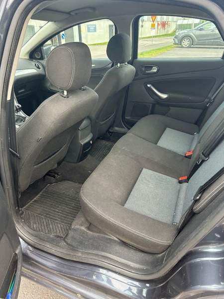 Ford Mondeo Vantaa - valokuva 4