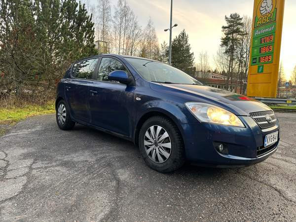 Kia Ceed Glebychevo - valokuva 1