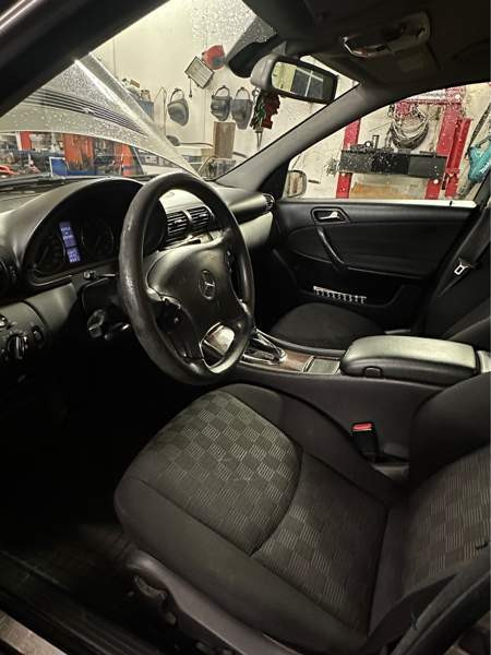 Mercedes-Benz C Nivala - изображение 2