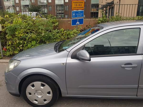 Opel Astra Jyväskylä - valokuva 2