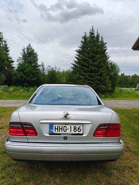 Mercedes-Benz 280 Pyhäjärvi - photo 4