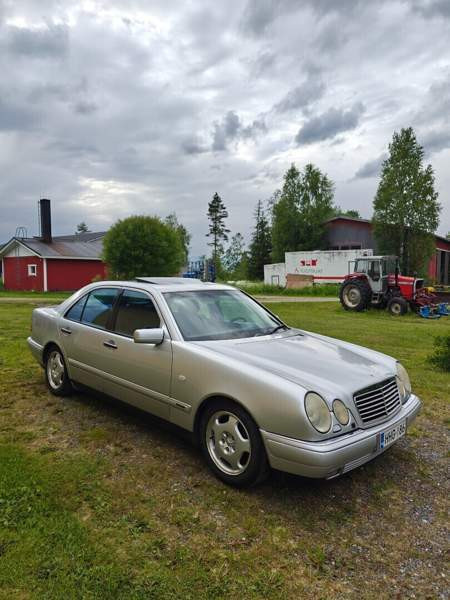 Mercedes-Benz 280 Pyhäjärvi - photo 2