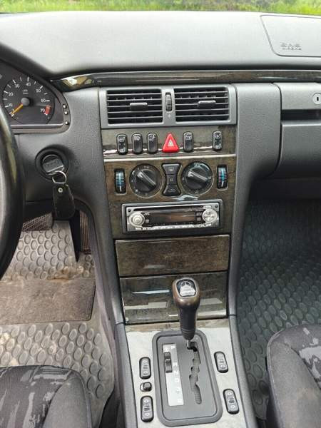 Mercedes-Benz 280 Pyhäjärvi - photo 7