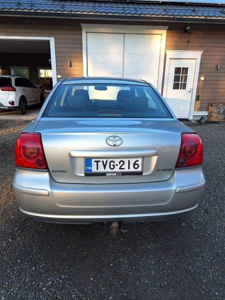 Toyota Avensis Коккола - изображение 3