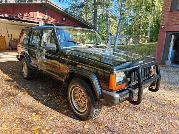 Jeep Cherokee Helsinki - изображение 1