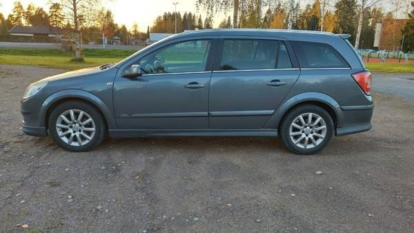 Opel Astra Tampere - valokuva 2