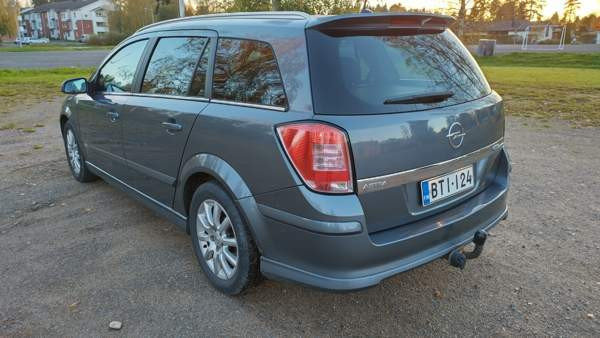 Opel Astra Tampere - valokuva 1