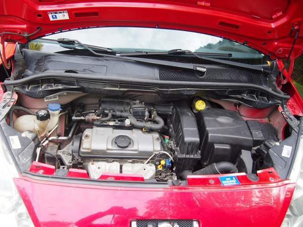 Peugeot 1007 Вантаа - изображение 8