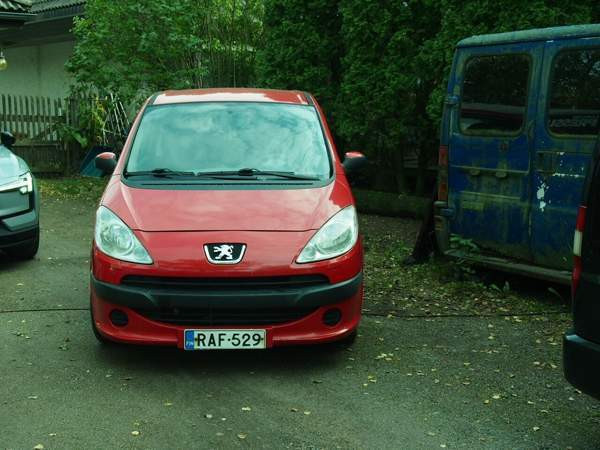 Peugeot 1007 Вантаа - изображение 2