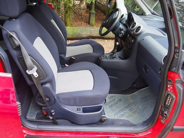 Peugeot 1007 Вантаа - изображение 6