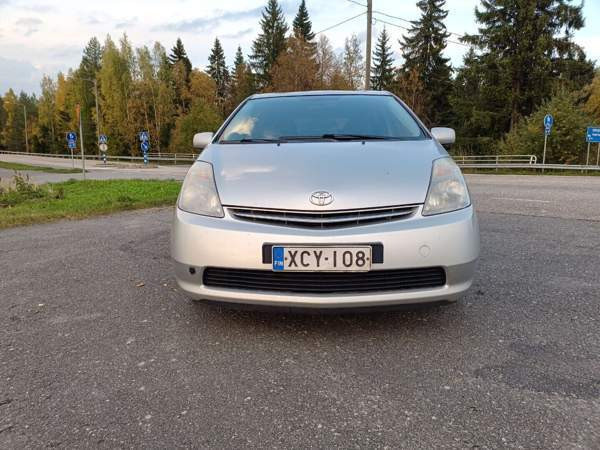 Toyota Prius Ювяскюля - изображение 2