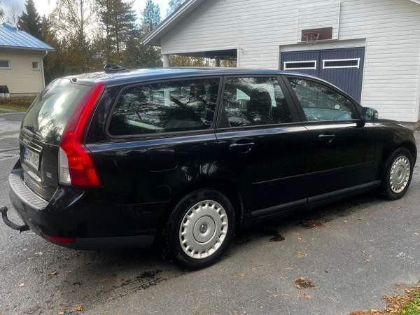 Volvo V50 Haukipudas - valokuva 3