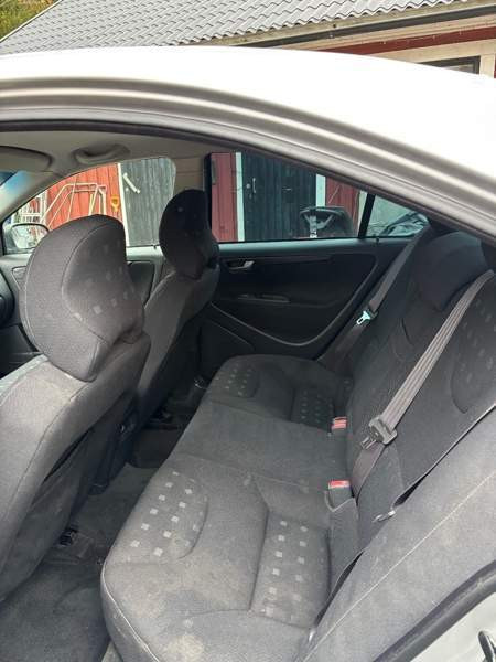 Volvo S60 Raasepori - valokuva 7