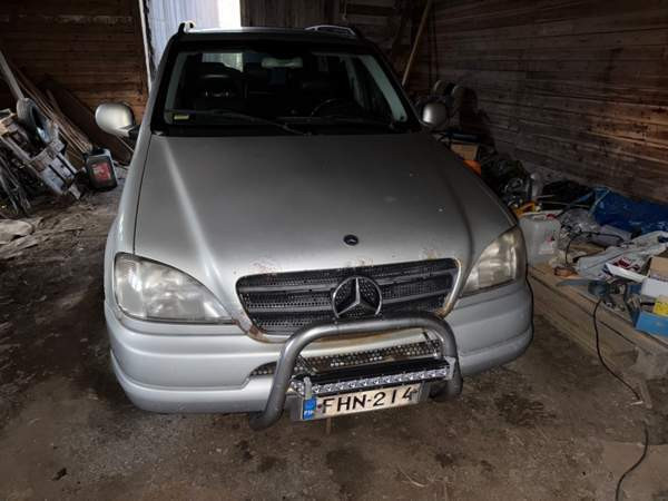 Mercedes-Benz ML Tyrnävä - valokuva 1