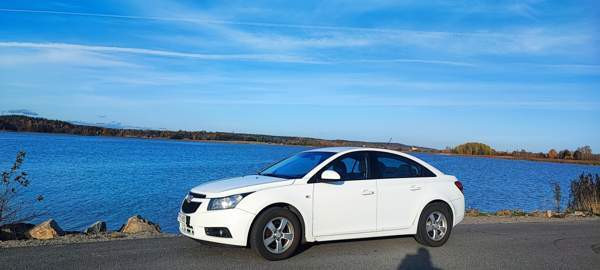 Chevrolet Cruze Sarov - valokuva 1