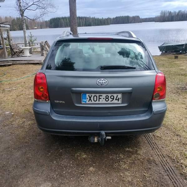 Toyota Avensis Tuusniemi - изображение 6