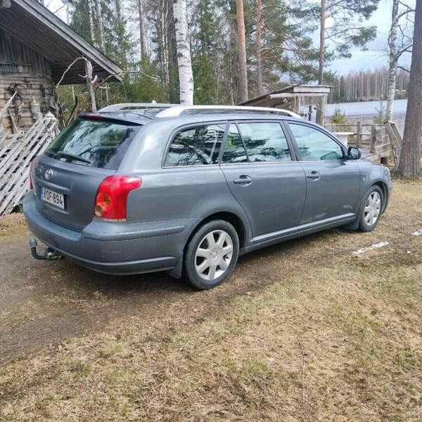 Toyota Avensis Tuusniemi - изображение 7
