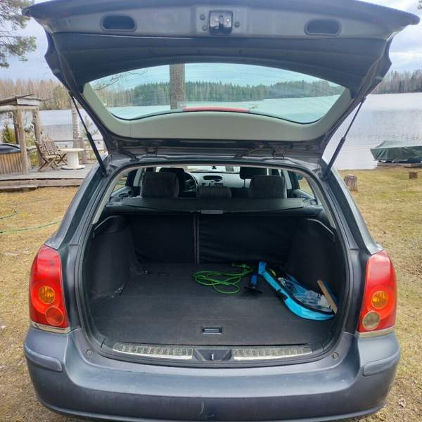 Toyota Avensis Tuusniemi - изображение 4