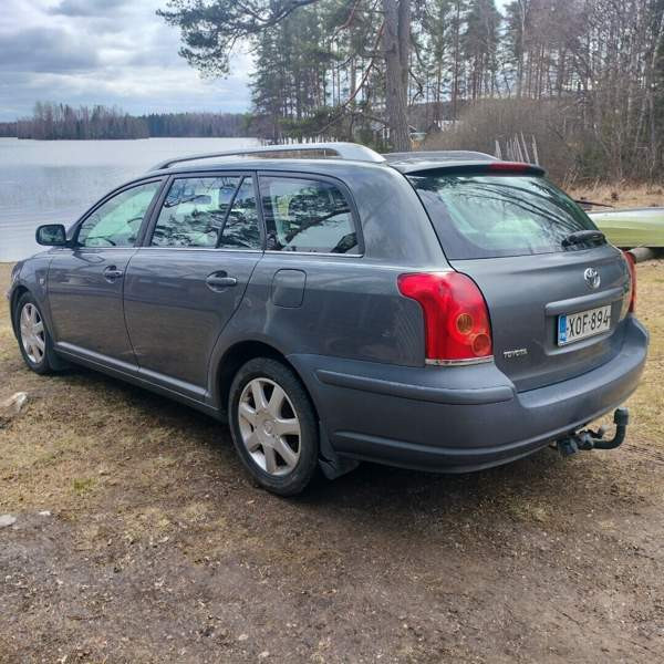 Toyota Avensis Tuusniemi - изображение 5