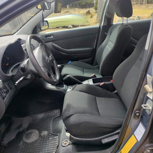 Toyota Avensis Tuusniemi - изображение 2