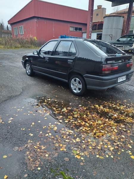 Renault 19 Kokkola - valokuva 2