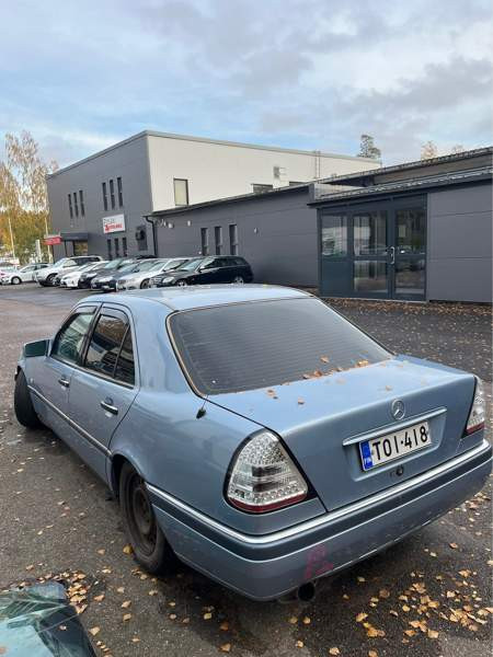 Mercedes-Benz C Порвоо - изображение 4