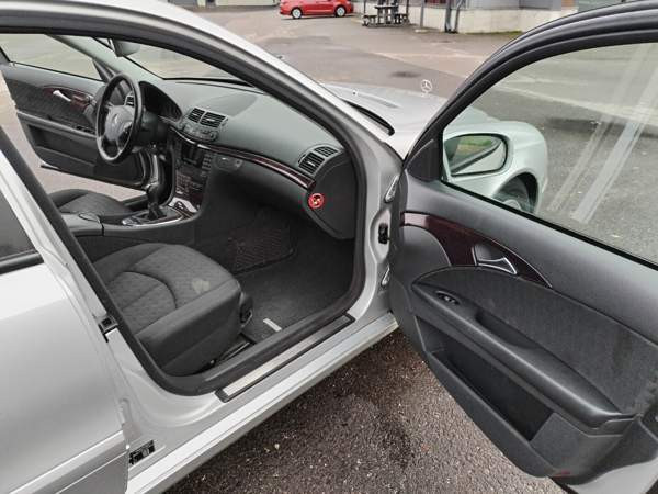 Mercedes-Benz 220 Nivala - изображение 8