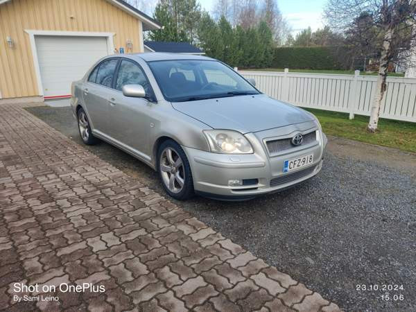 Toyota Avensis Рахе - изображение 1