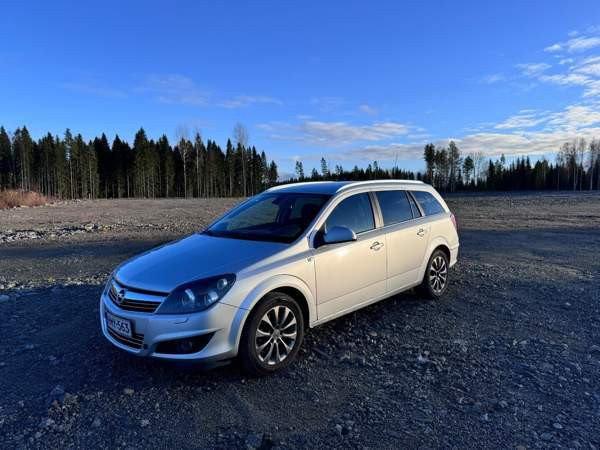 Opel Astra Jyvaeskylae - photo 1