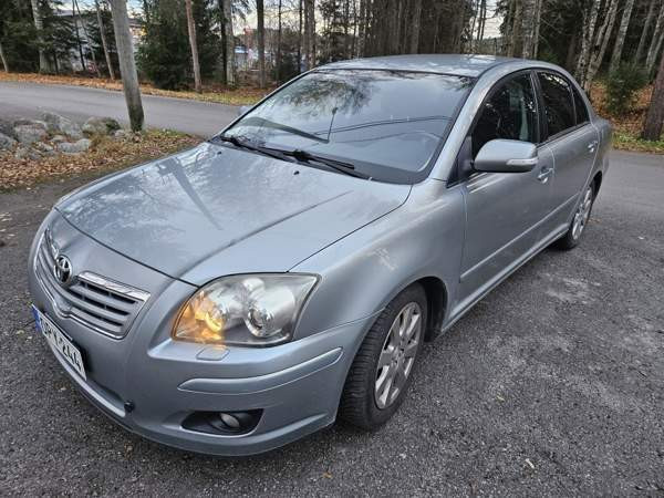 Toyota Avensis Миккели - изображение 1