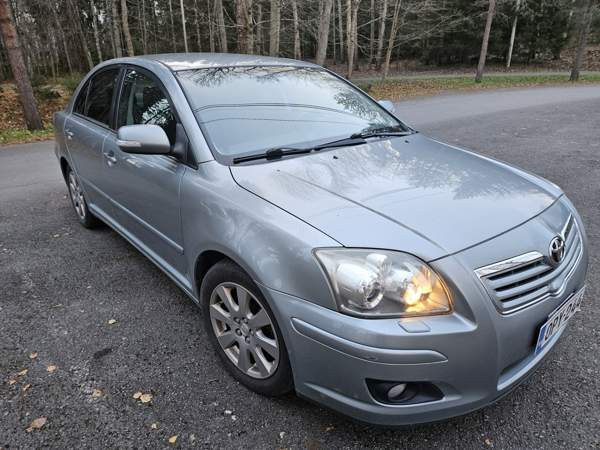 Toyota Avensis Миккели - изображение 2