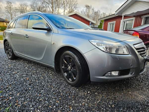 Opel Insignia Hafnarfjoerdur – foto 2