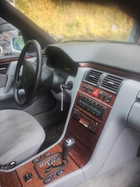 Mercedes-Benz E Keitele - изображение 7