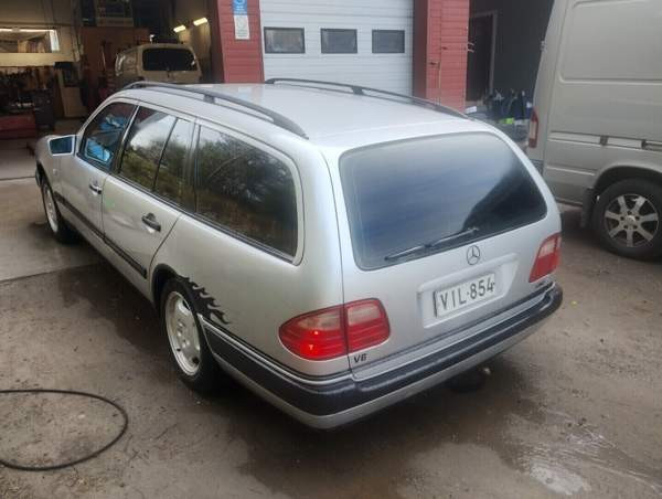 Mercedes-Benz E Keitele - изображение 4