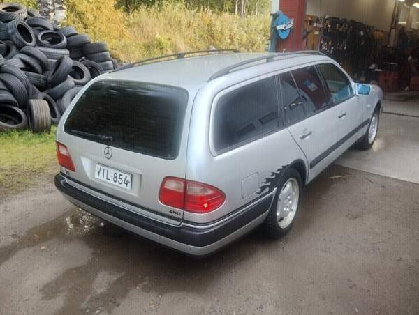 Mercedes-Benz E Keitele - изображение 6