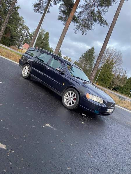 Volvo V70 Naantali - valokuva 3