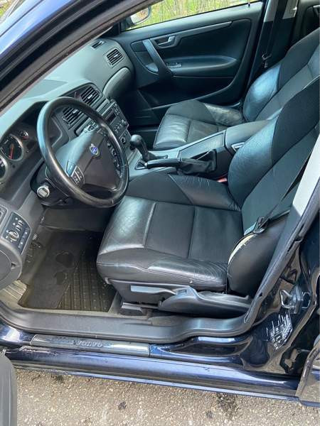 Volvo V70 Naantali - valokuva 6