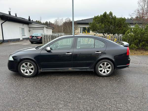 Skoda Octavia Naantali - valokuva 1