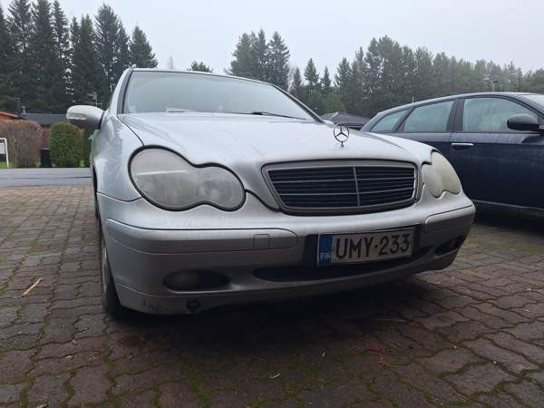 Mercedes-Benz C Kiukainen - valokuva 2
