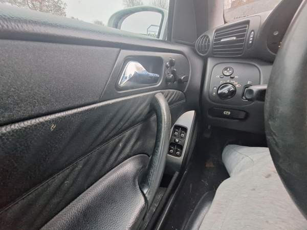 Mercedes-Benz C Kiukainen - valokuva 8