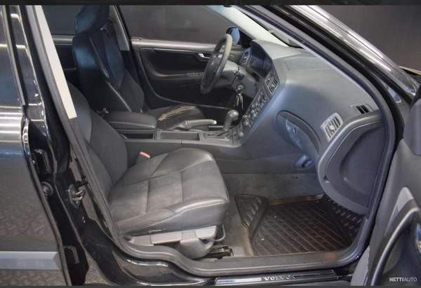 Volvo V70 Alavus - photo 5
