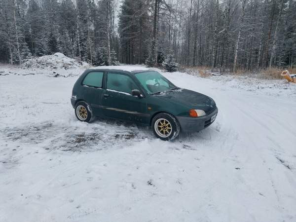 Toyota Starlet Pudasjärvi - valokuva 4