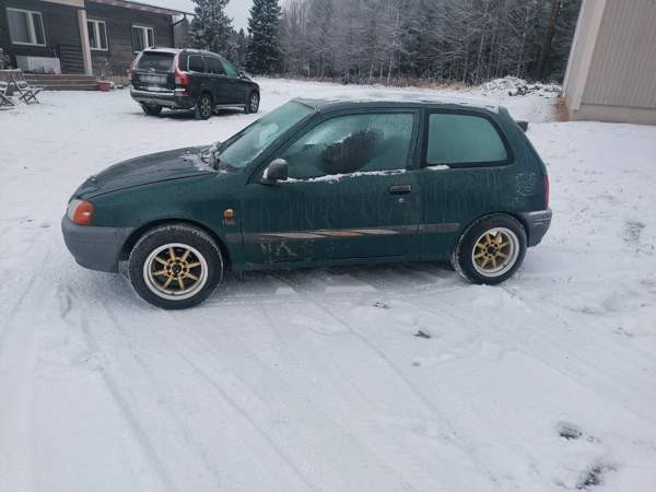 Toyota Starlet Pudasjärvi - valokuva 2