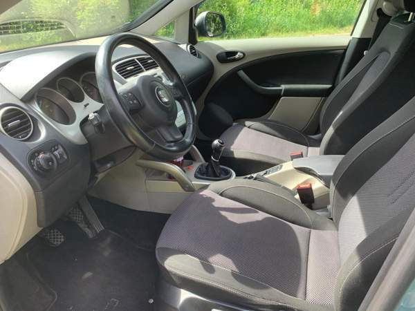 Seat Altea XL Espoo - valokuva 6