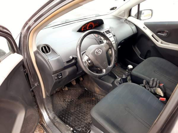 Toyota Yaris Тампере - изображение 8