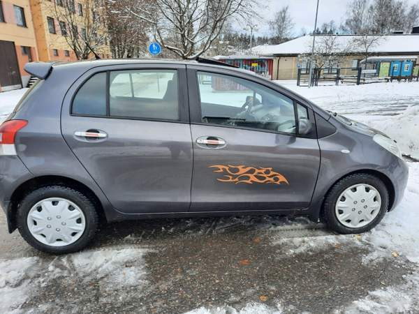 Toyota Yaris Тампере - изображение 2